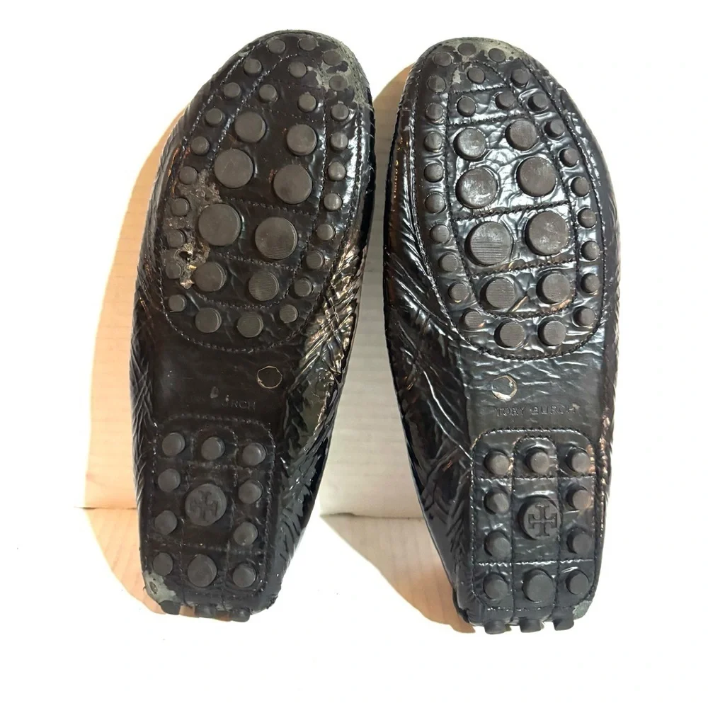 Tory Burch Black Textured Loafers with Gold Accent